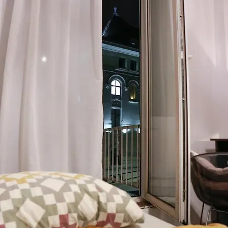3 Rooms, Center, Balcony View, Sunset Boulevard