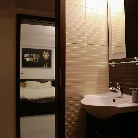 3 Rooms, Center, Balcony View, Sunset Boulevard